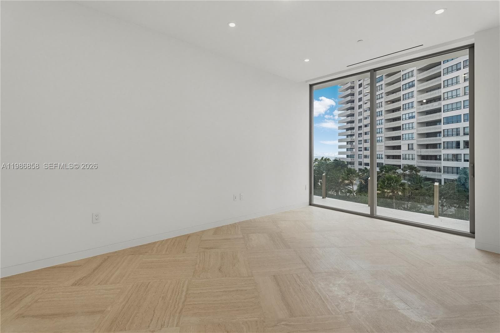 5 Grove Isle Dr # L502, Coconut Grove FL 33133 — 37