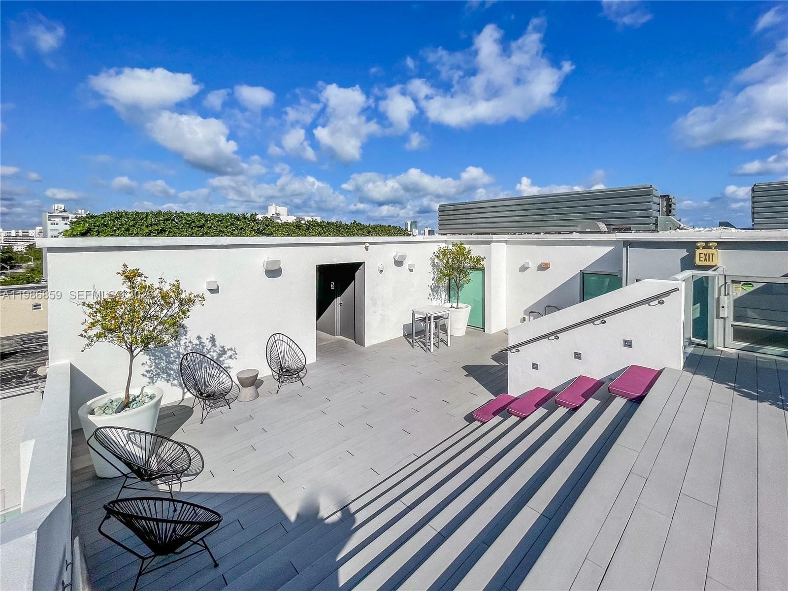 1215 West Ave # 402, Miami Beach FL 33139 — 17