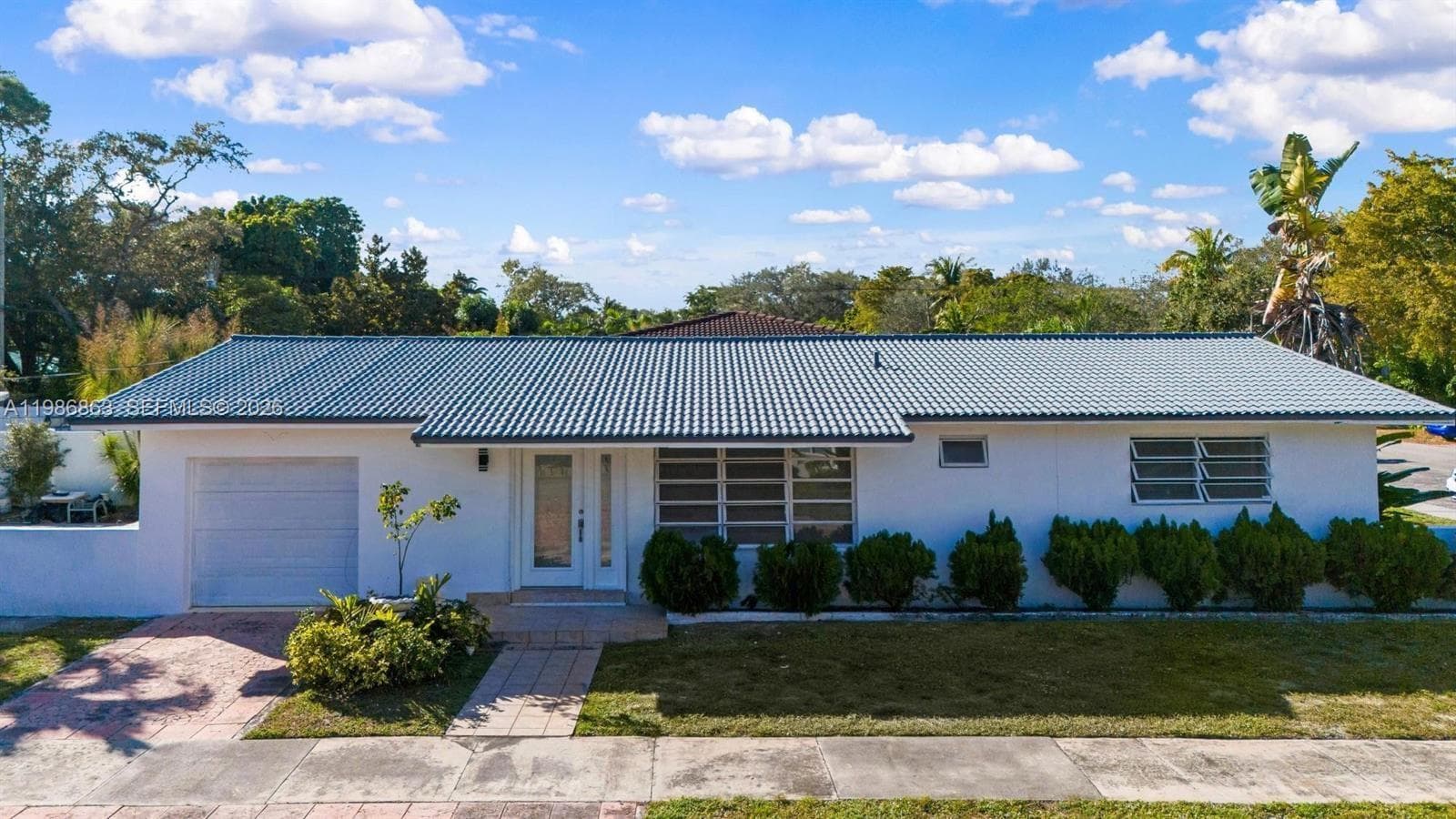 8850 NE 4th Ave, El Portal FL 33138 — 4