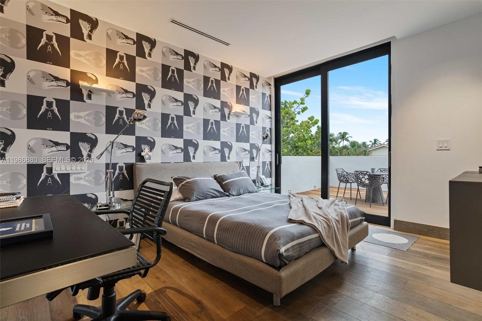 610 Harbor Cir, Key Biscayne FL 33149 — 35