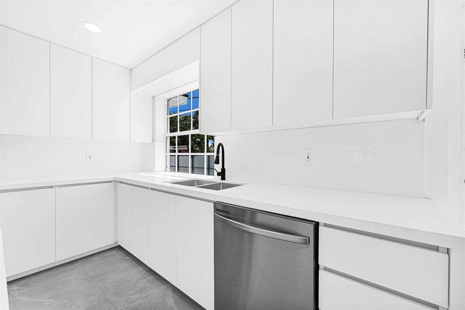 4040 SW 108th Avenue, Miami FL 33165 — 19