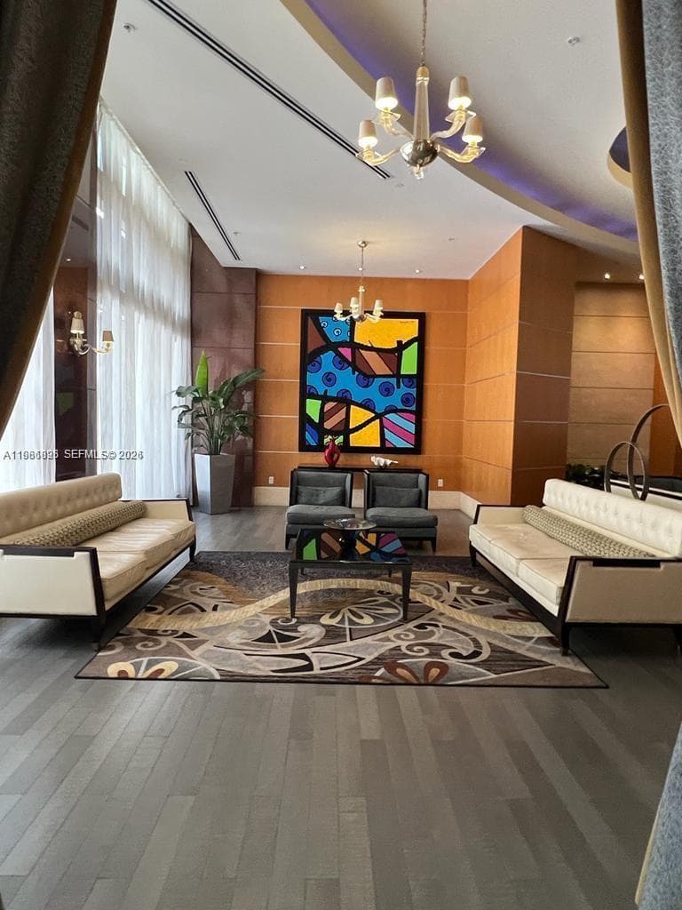 253 NE 2nd St # 3806, Miami FL 33132 — 1