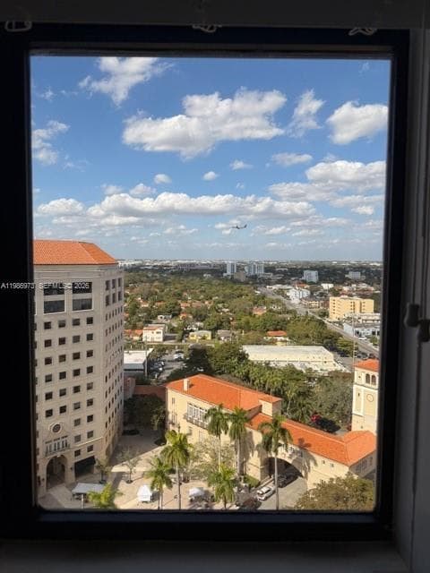 888 S Douglas Rd, Coral Gables FL 33134 — 32
