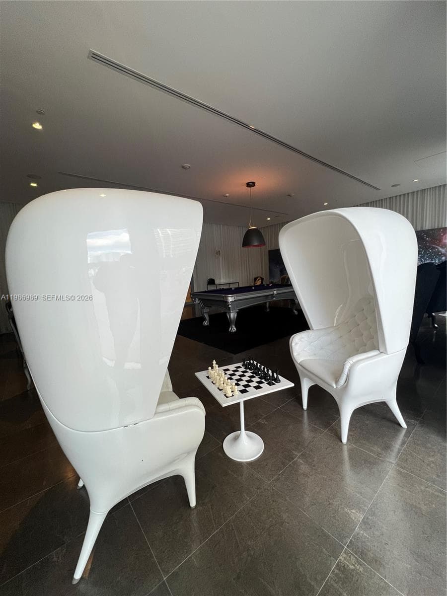 495 Brickell Ave # 2707, Miami FL 33131 — 23