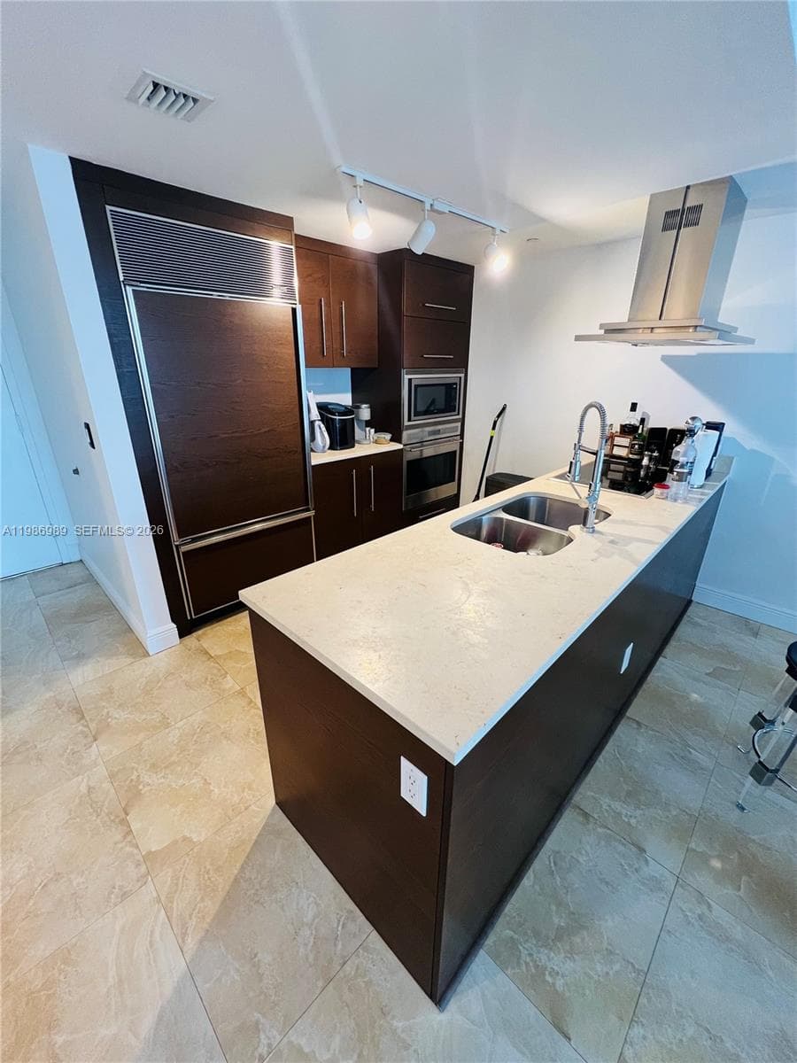 495 Brickell Ave # 2707, Miami FL 33131 — 13