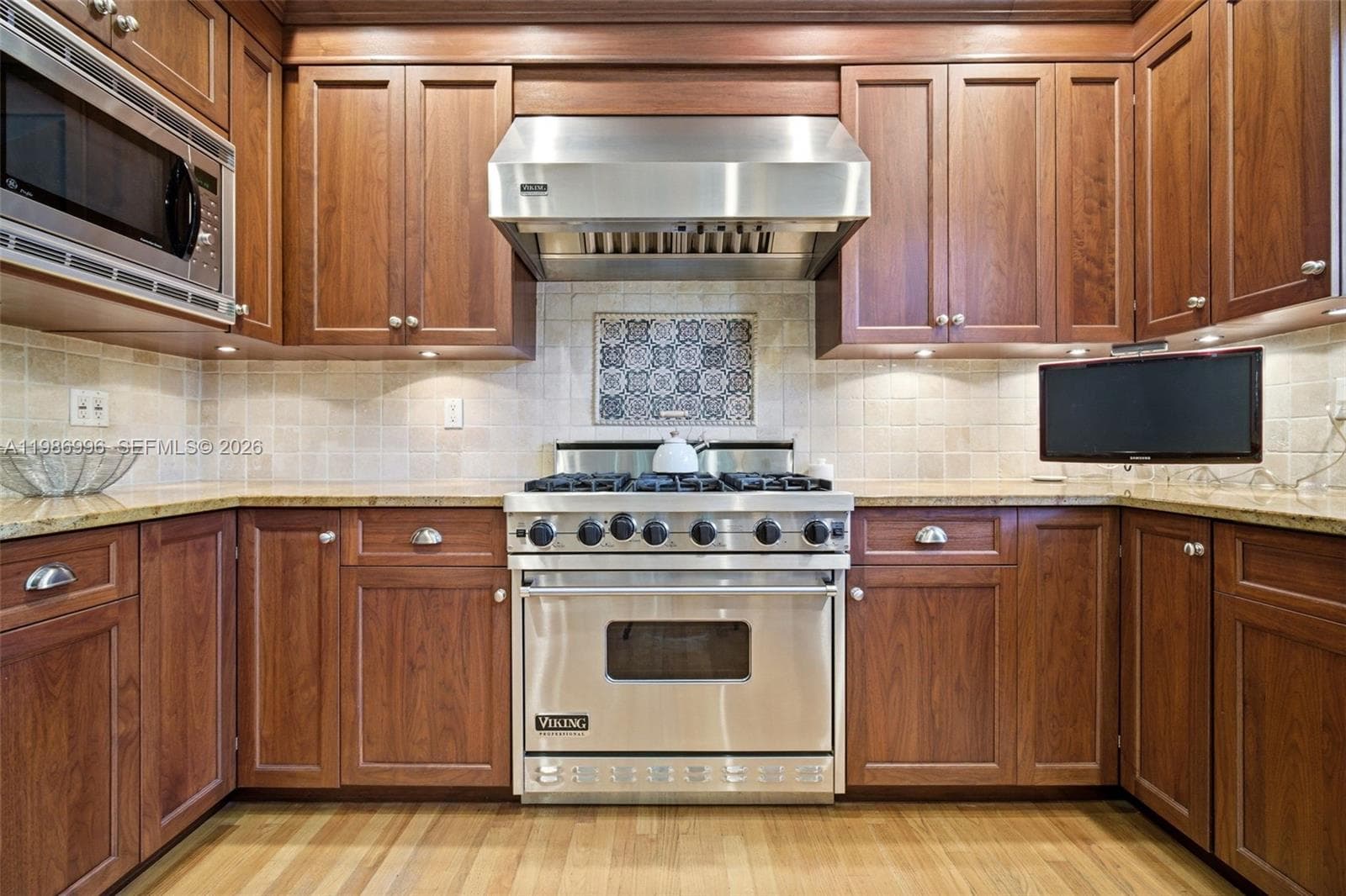 1231 Catalonia Ave, Coral Gables FL 33134 — 33
