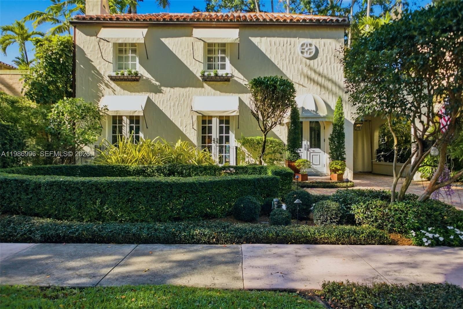 1231 Catalonia Ave, Coral Gables FL 33134 — 64