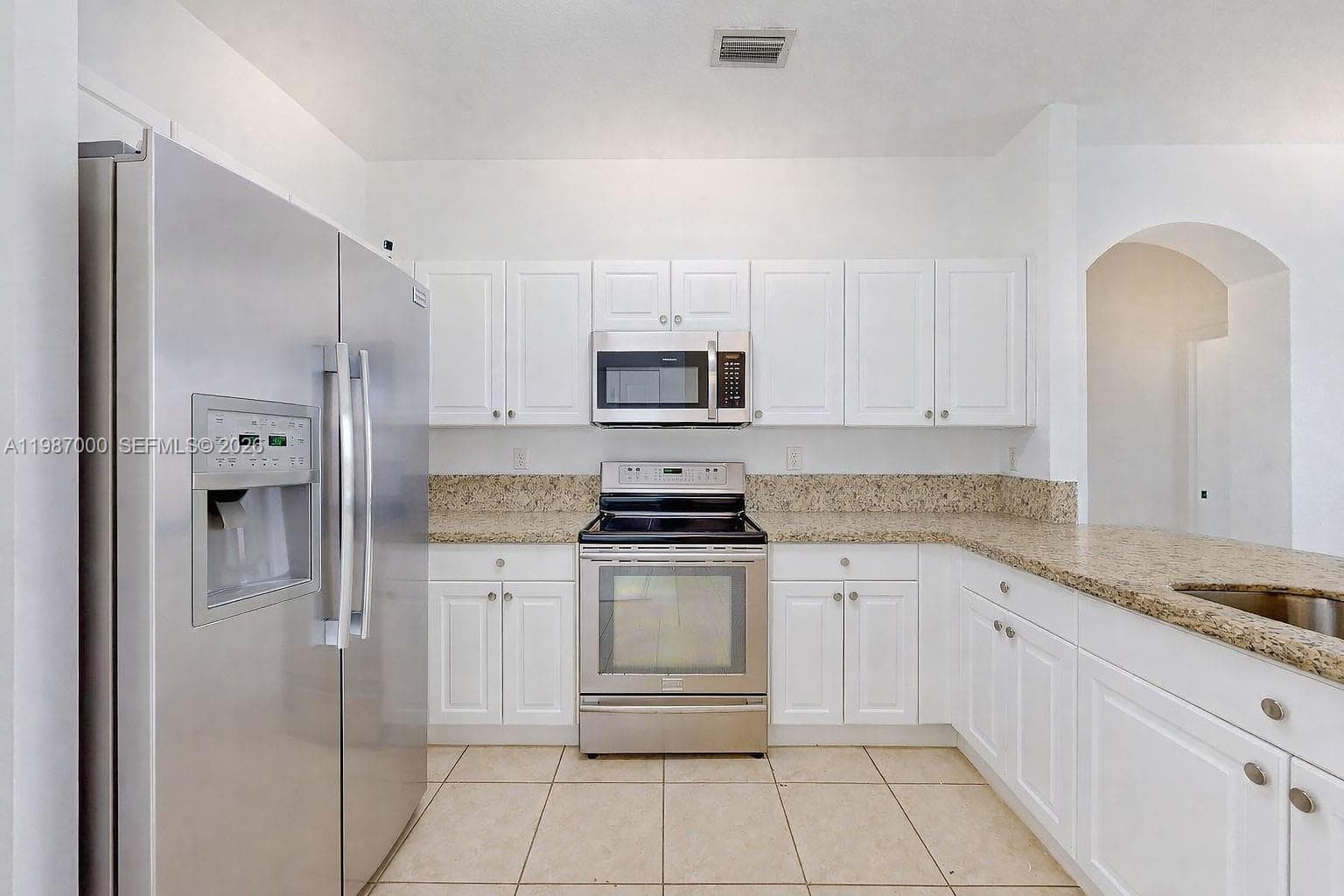 2014 NE 38th Rd # 2014, Homestead FL 33033 — 9