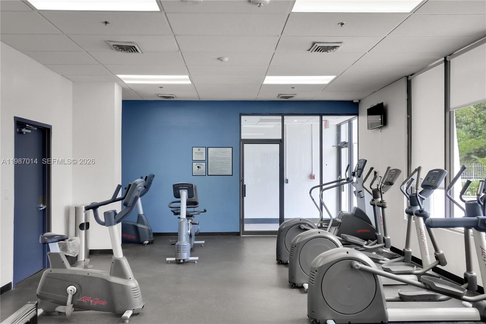 100 Bayview Dr # 617, Sunny Isles Beach FL 33160 — 36
