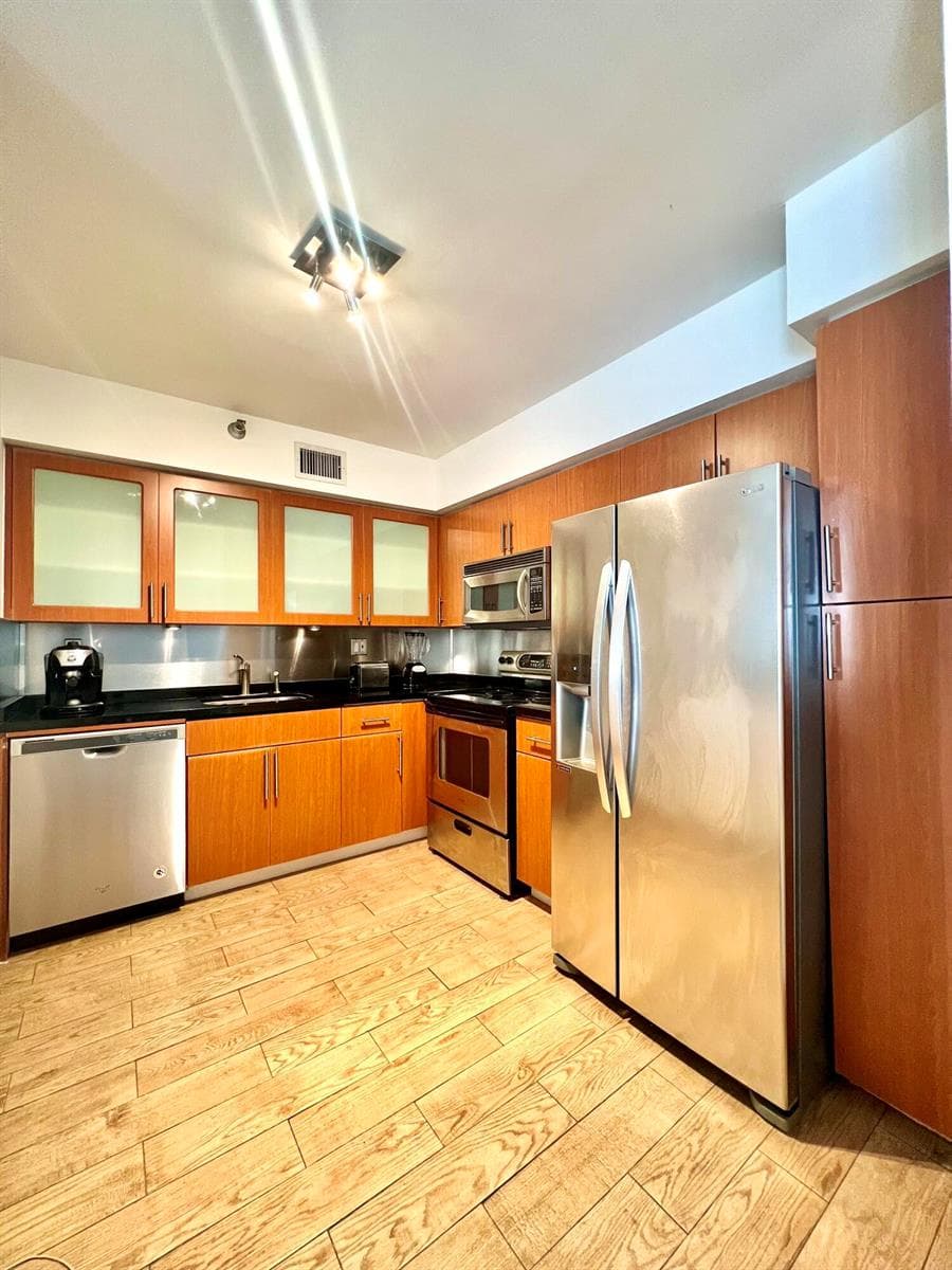 3400 NE 192nd Street # 1102, Aventura FL 33180 — 2