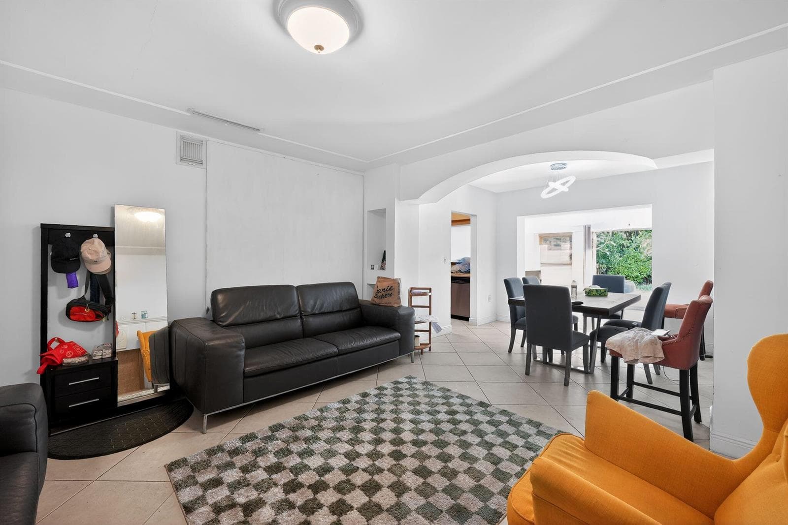 2131 Biarritz Drive, Miami Beach FL 33141 — 13