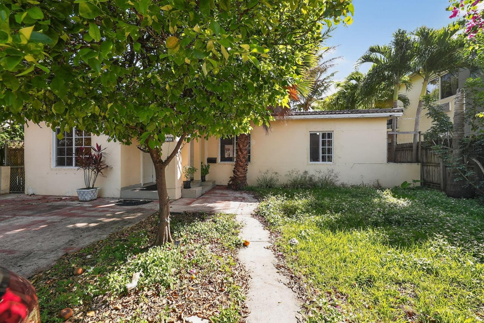 2131 Biarritz Drive, Miami Beach FL 33141 — 28