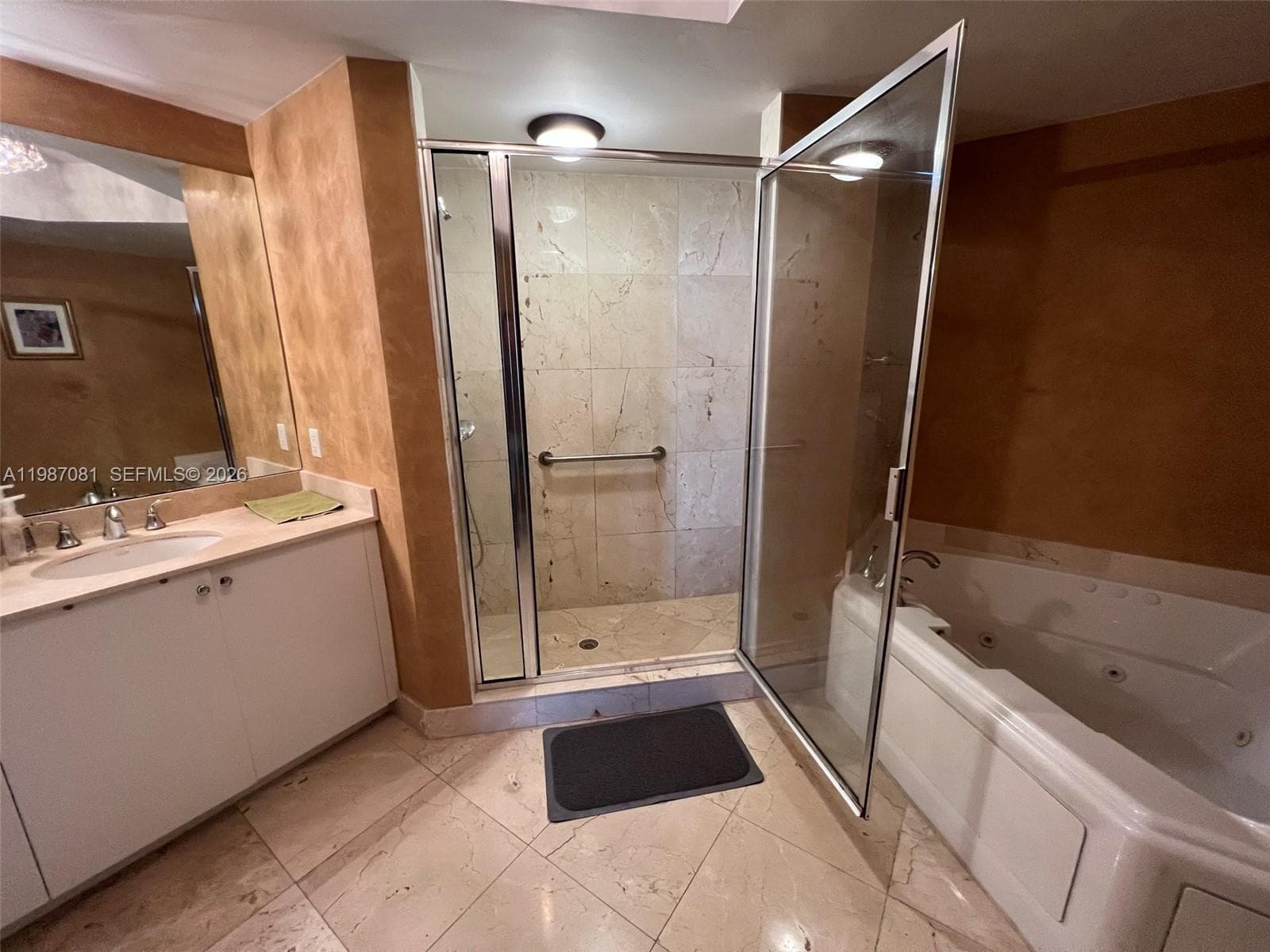 17555 Atlantic Blvd # 1207, Sunny Isles Beach FL 33160 — 9