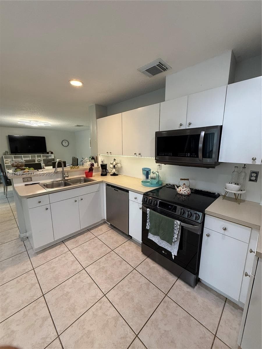 18164 SW 149th Pl, Miami FL 33187 — 9