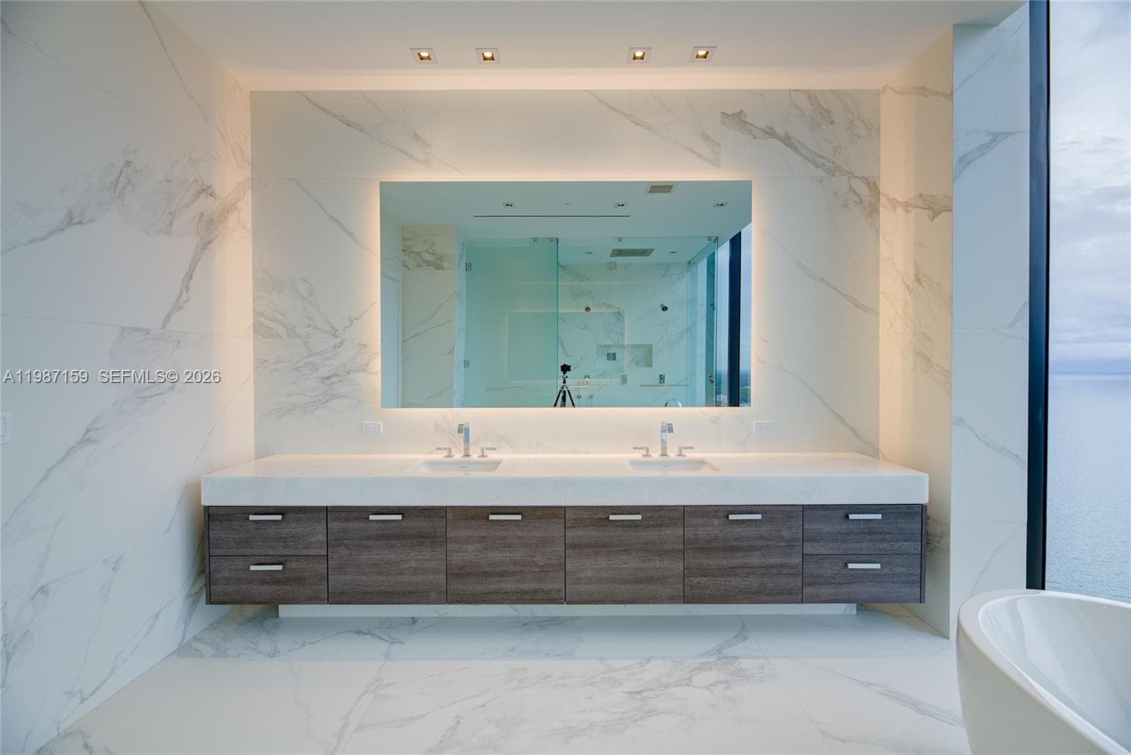 17141 Collins Ave, Sunny Isles Beach FL 33160 — 9