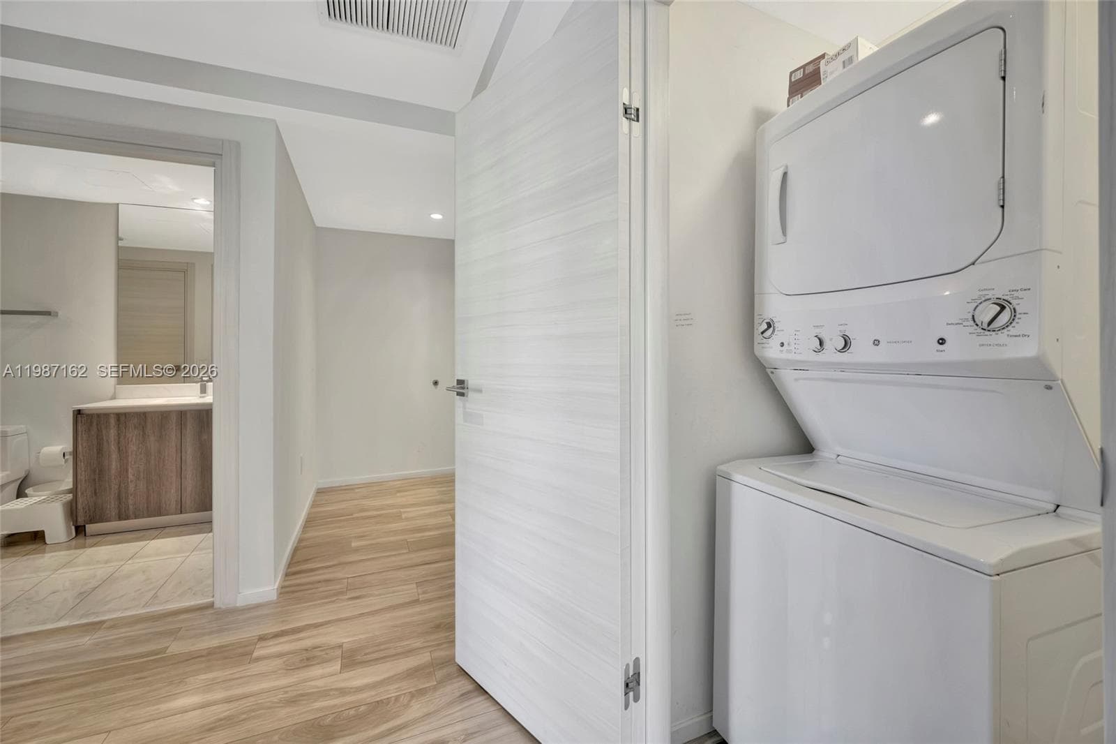 801 S Miami Ave # 2909, Miami FL 33130 — 23