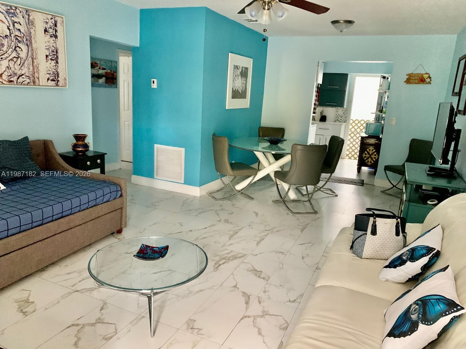 2 NE 45th St, Miami FL 33137 — 17