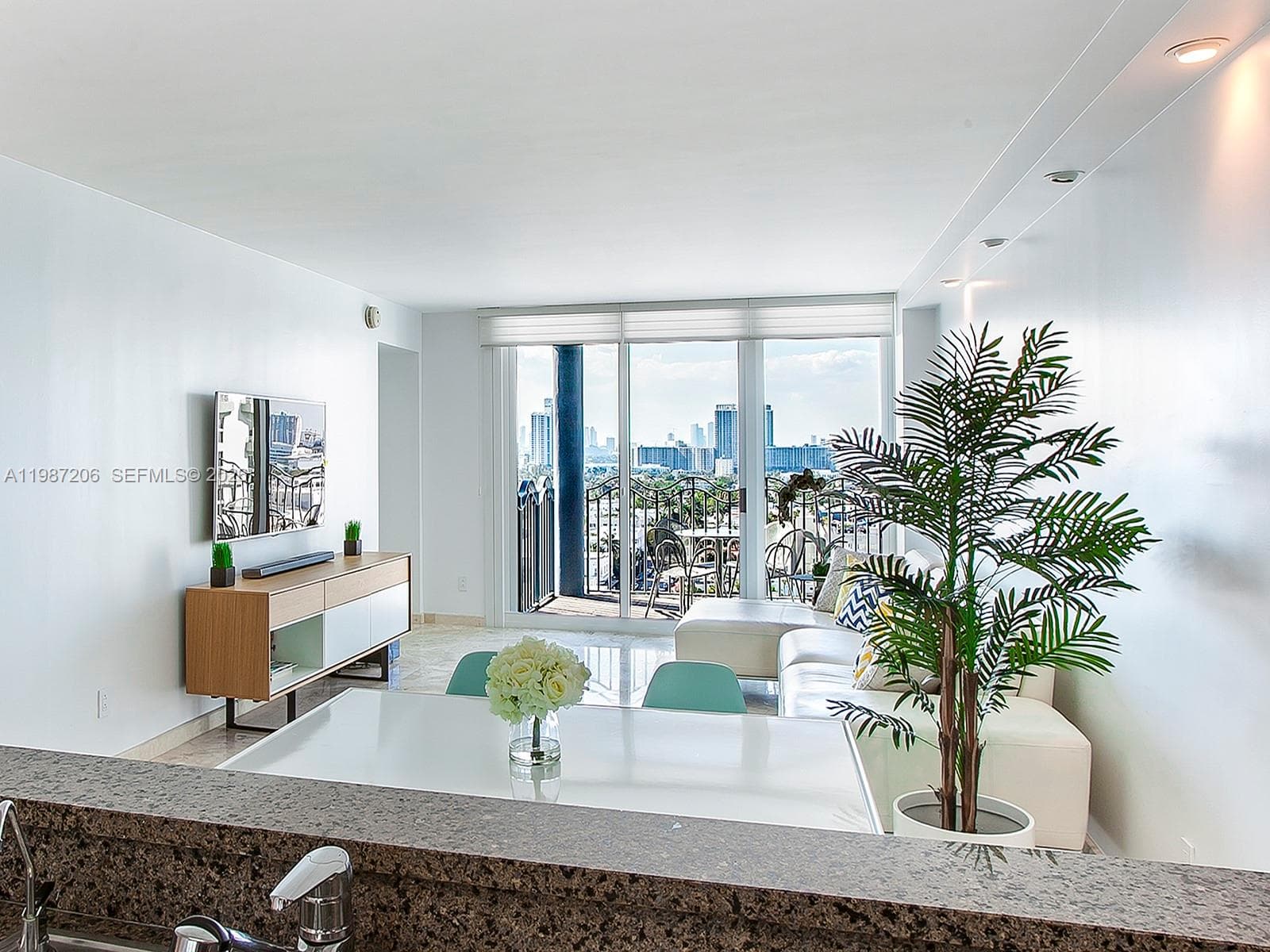 1500 Ocean Dr # 10, Miami Beach FL 33139 — 9