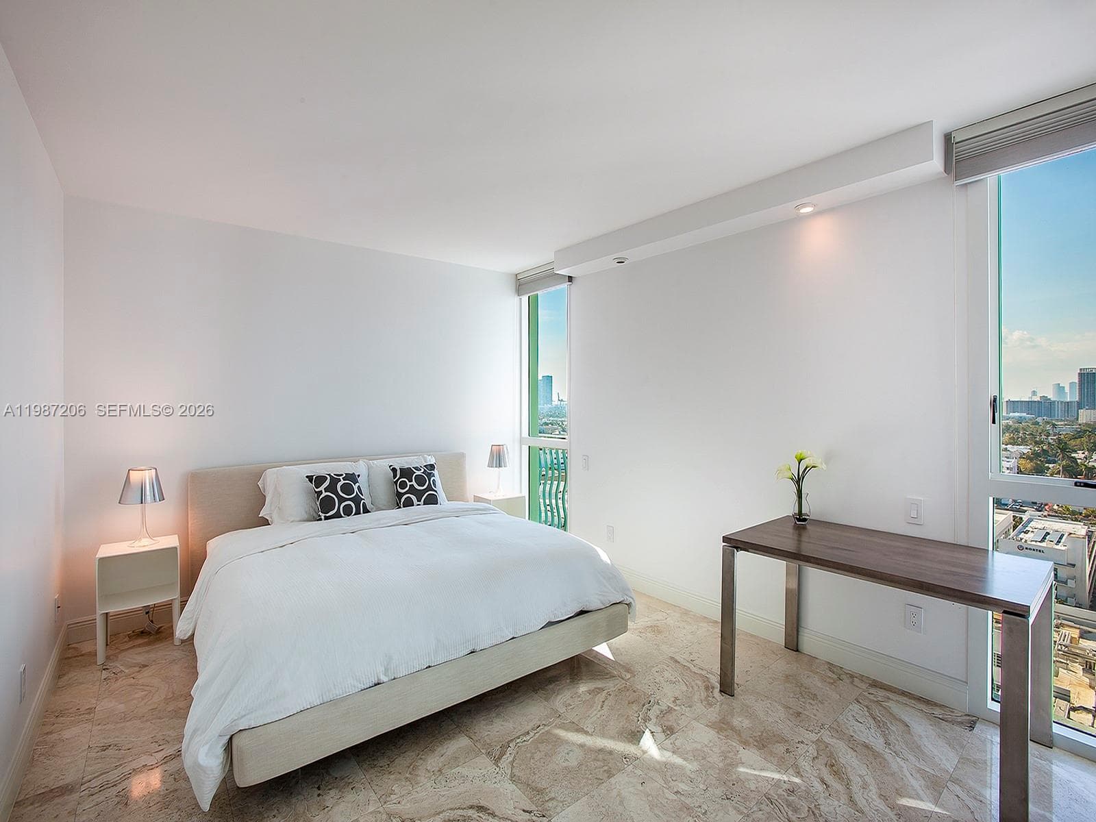 1500 Ocean Dr # 10, Miami Beach FL 33139 — 10