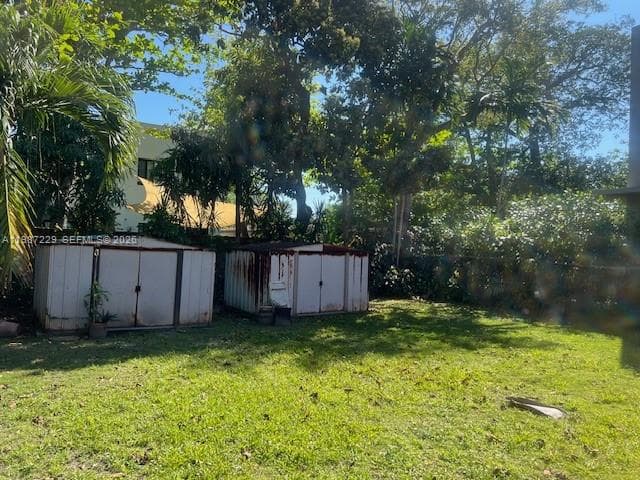 3366 Thomas Ave, Miami FL 33133 — 6