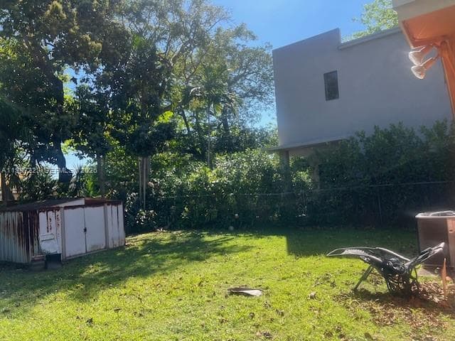 3366 Thomas Ave, Miami FL 33133 — 5