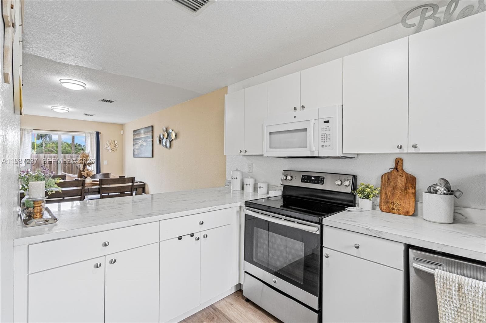 243 SW 6th Ln, Florida City FL 33034 — 8