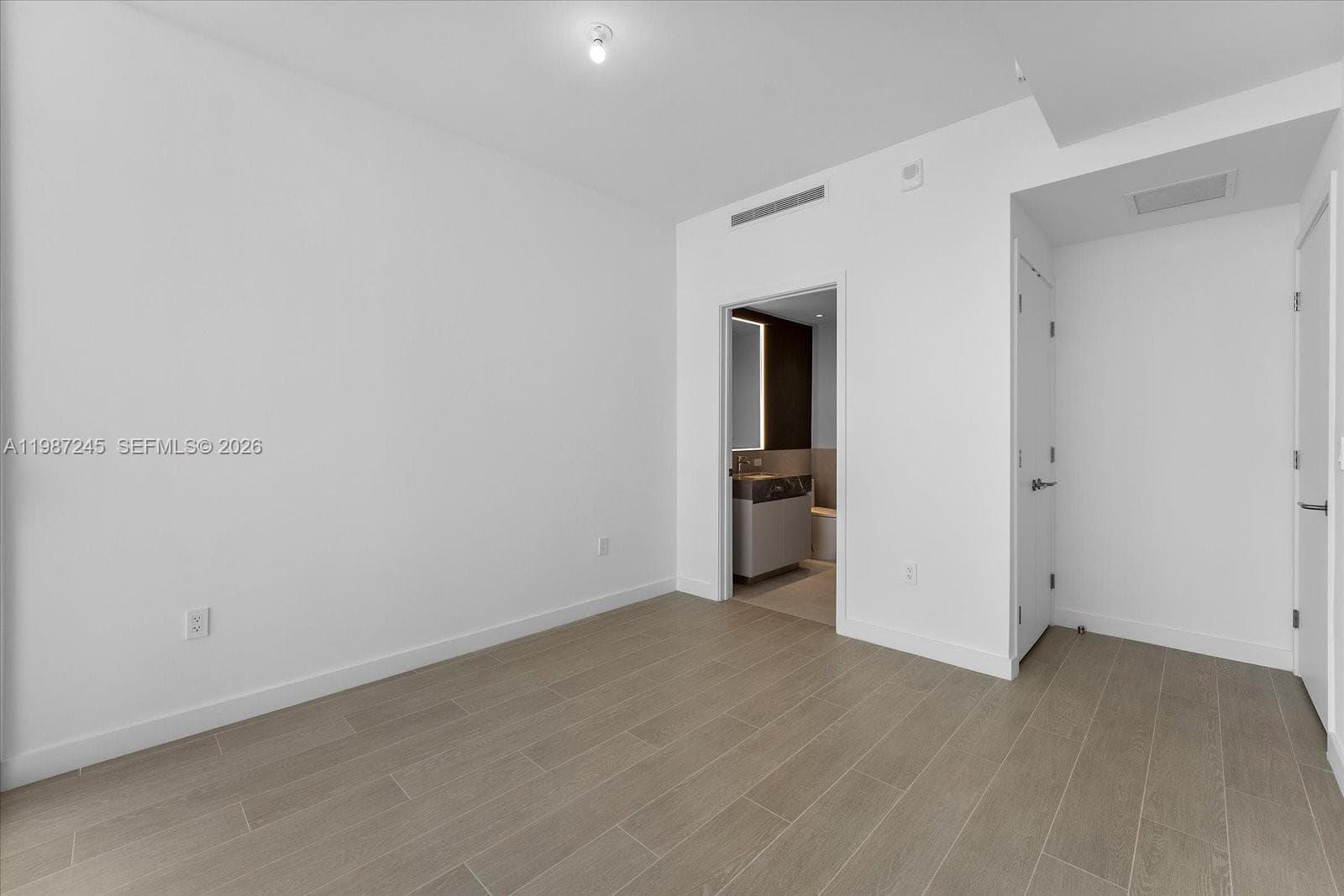 500 Alton Rd # 2402, Miami Beach FL 33139 — 27