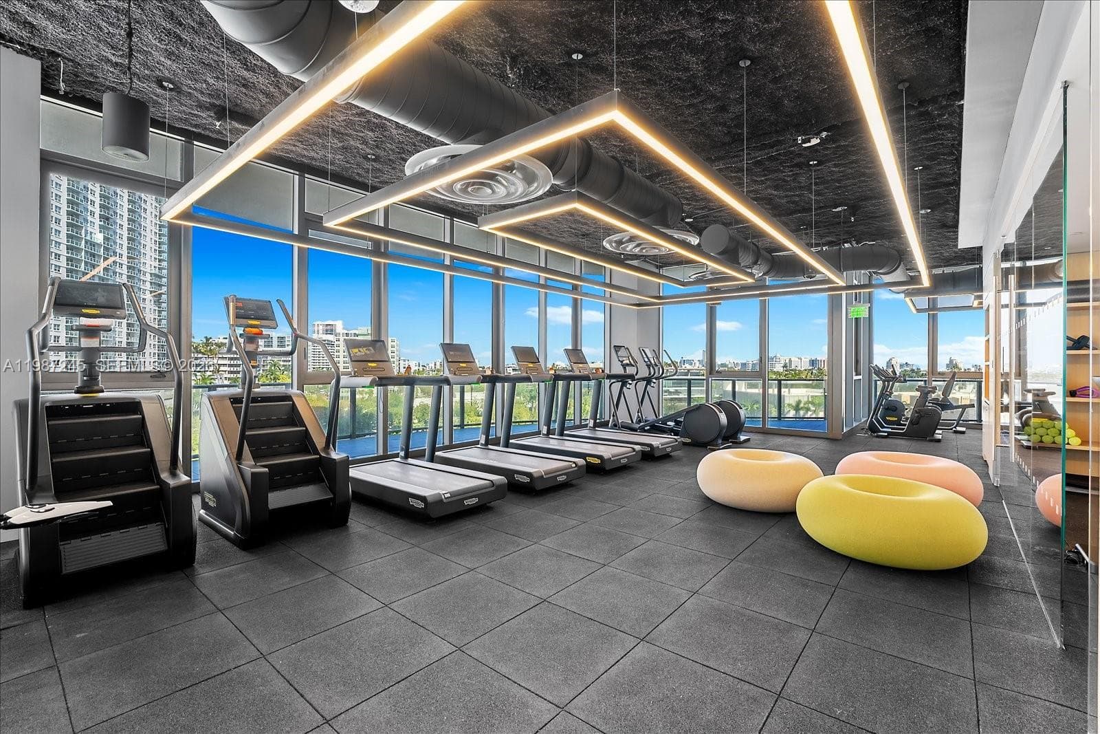 500 Alton Rd # 2402, Miami Beach FL 33139 — 53