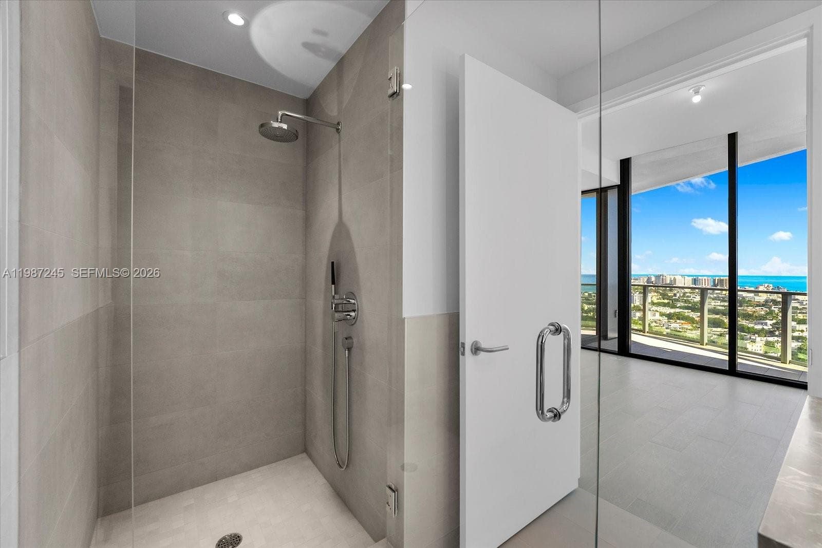 500 Alton Rd # 2402, Miami Beach FL 33139 — 32