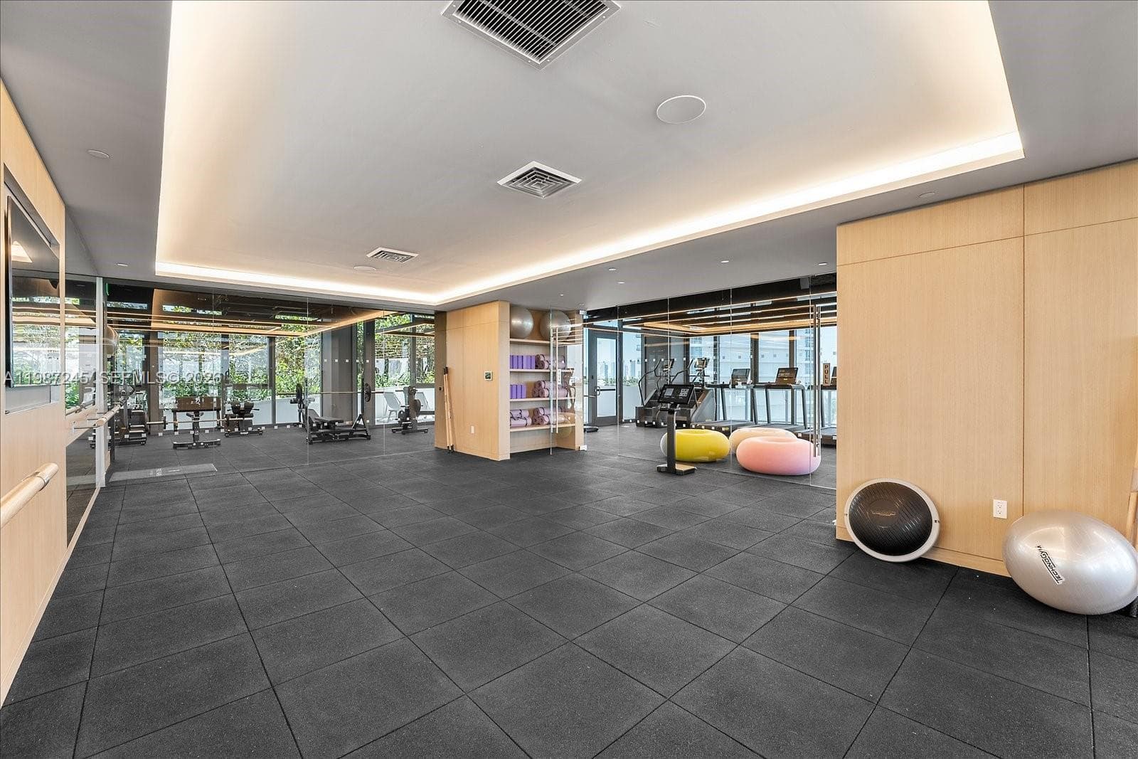 500 Alton Rd # 2402, Miami Beach FL 33139 — 59