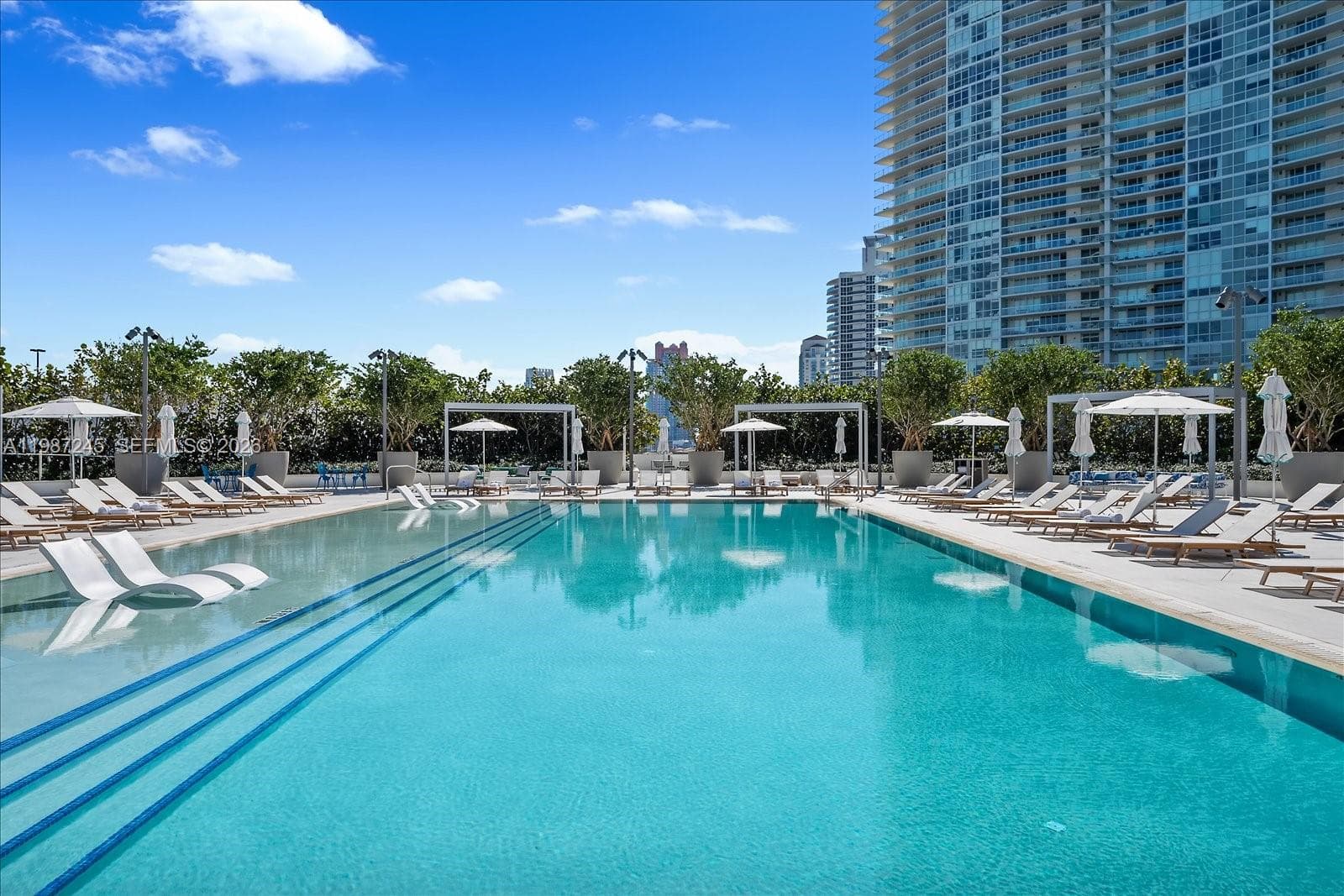 500 Alton Rd # 2402, Miami Beach FL 33139 — 44