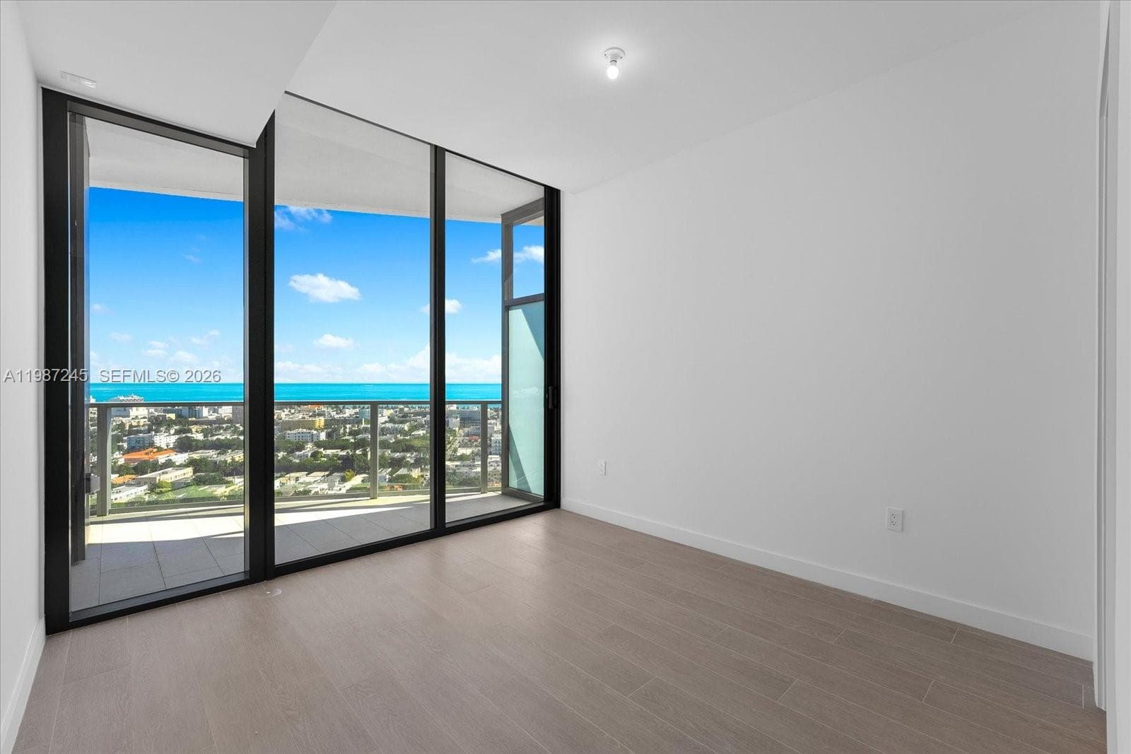 500 Alton Rd # 2402, Miami Beach FL 33139 — 25