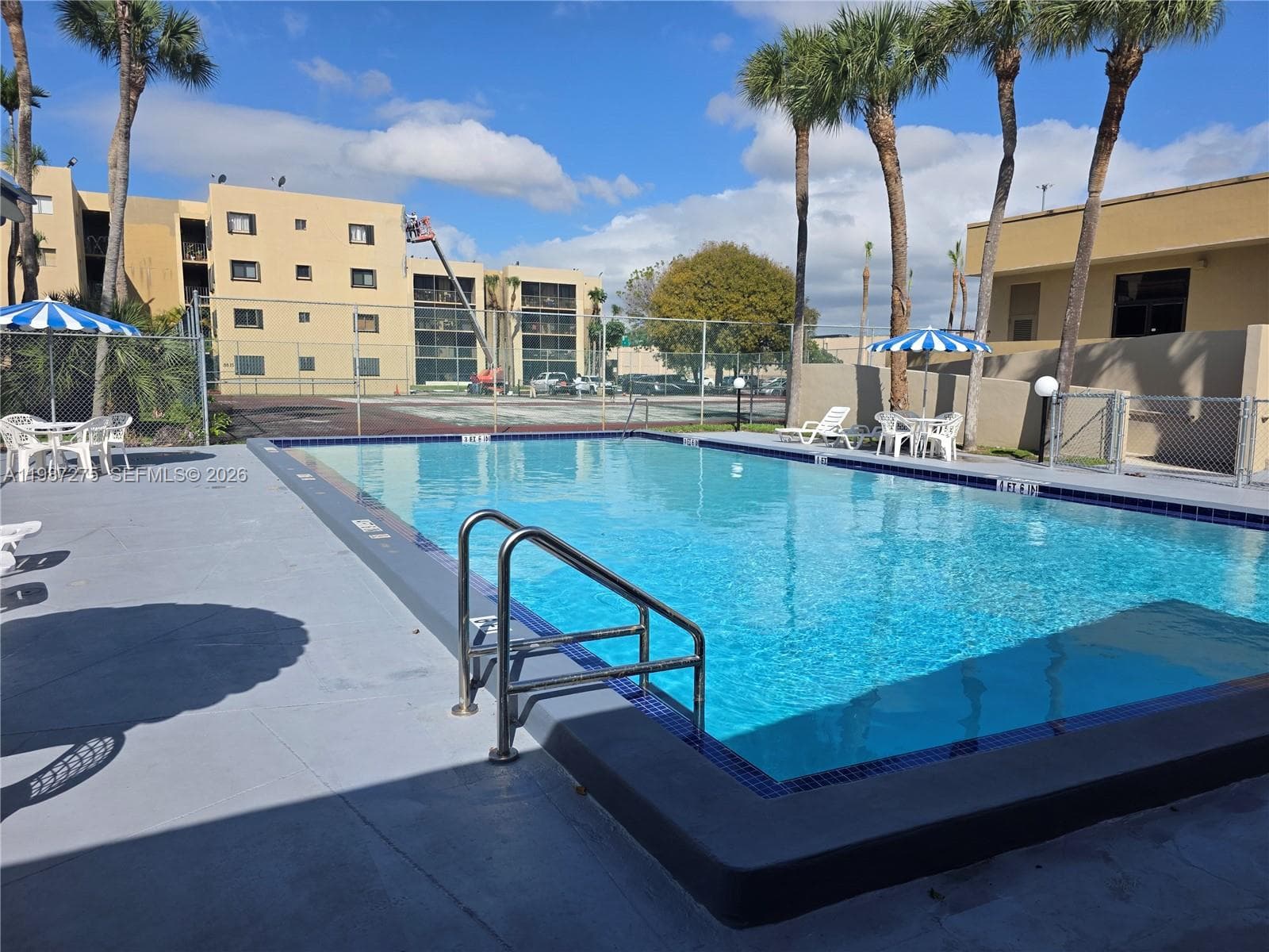8615 NW 8th St # 319, Miami FL 33126 — 16