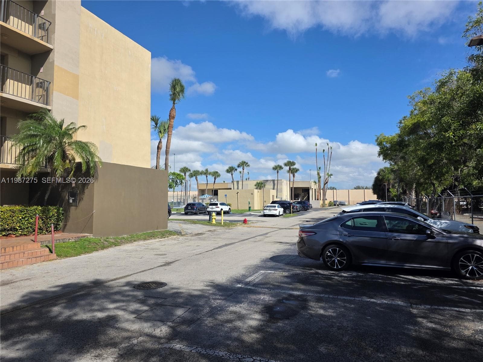 8615 NW 8th St # 319, Miami FL 33126 — 12