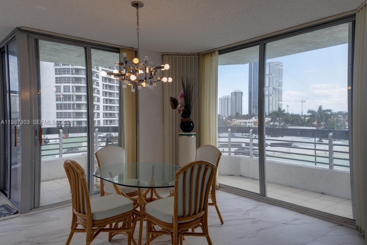 3600 Mystic Pointe Dr # 613, Aventura FL 33180 — 6