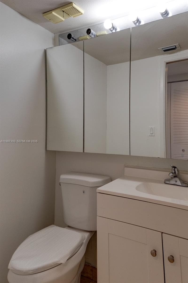 3600 Mystic Pointe Dr # 613, Aventura FL 33180 — 13
