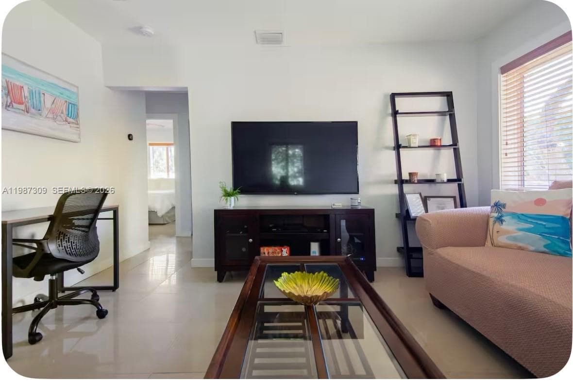 601 NW 116th St, Miami FL 33168 — 2