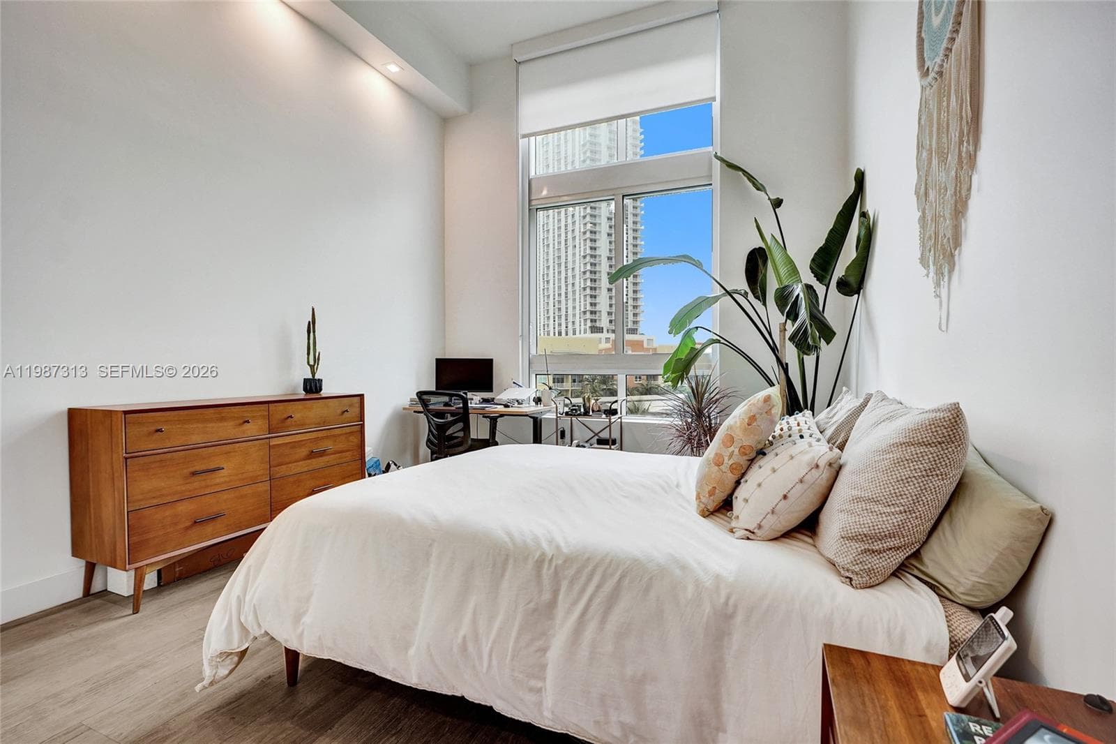 1900 N Bayshore Dr # 816, Miami FL 33132 — 43