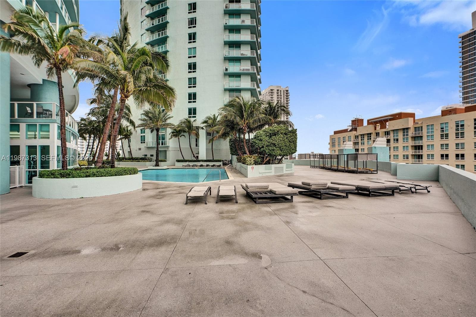 1900 N Bayshore Dr # 816, Miami FL 33132 — 59