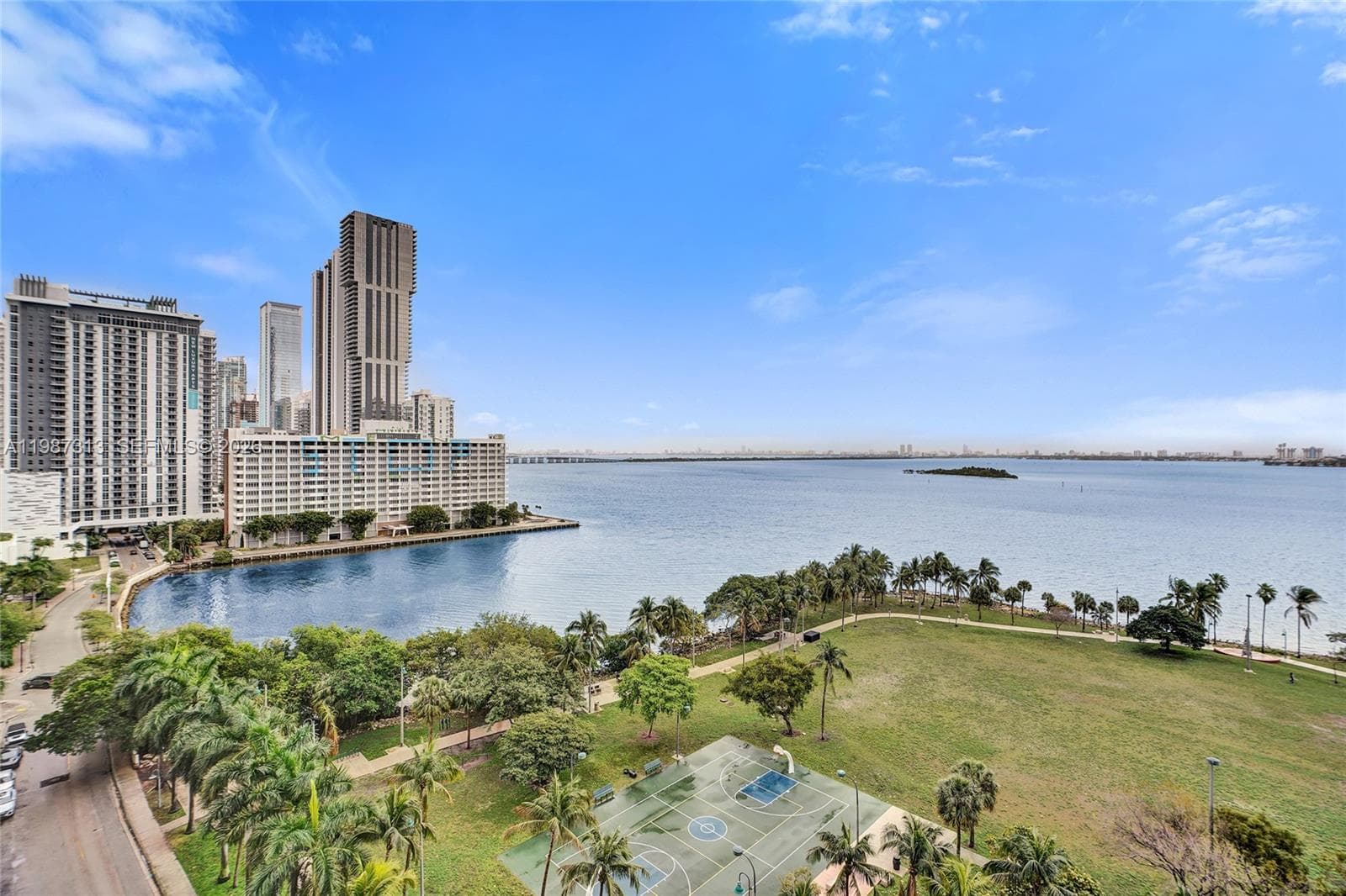 1900 N Bayshore Dr # 816, Miami FL 33132 — 54