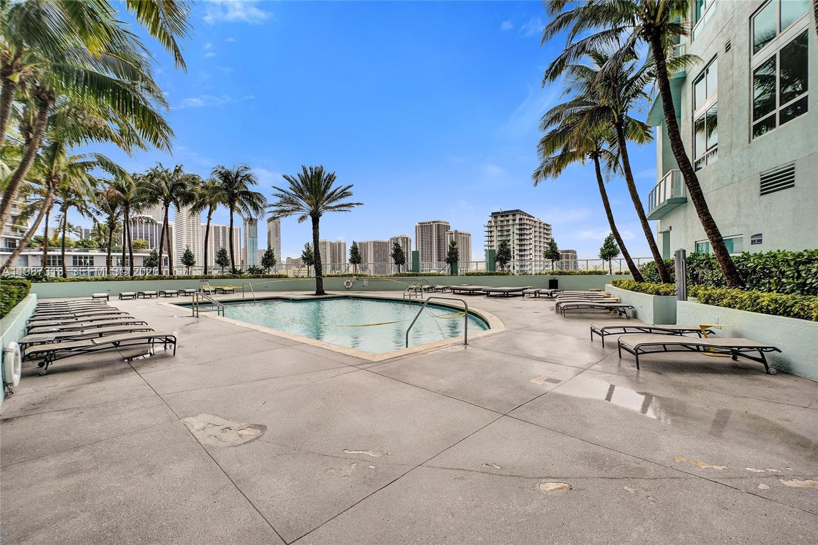 1900 N Bayshore Dr # 816, Miami FL 33132 — 50