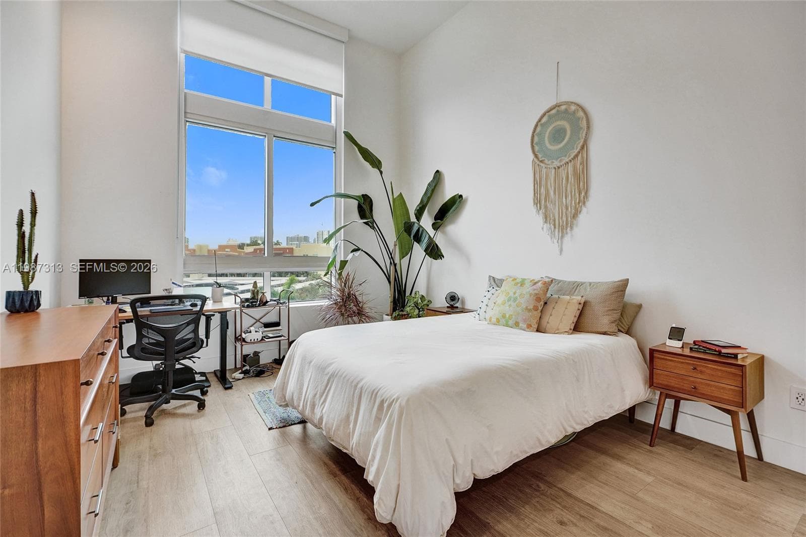 1900 N Bayshore Dr # 816, Miami FL 33132 — 40
