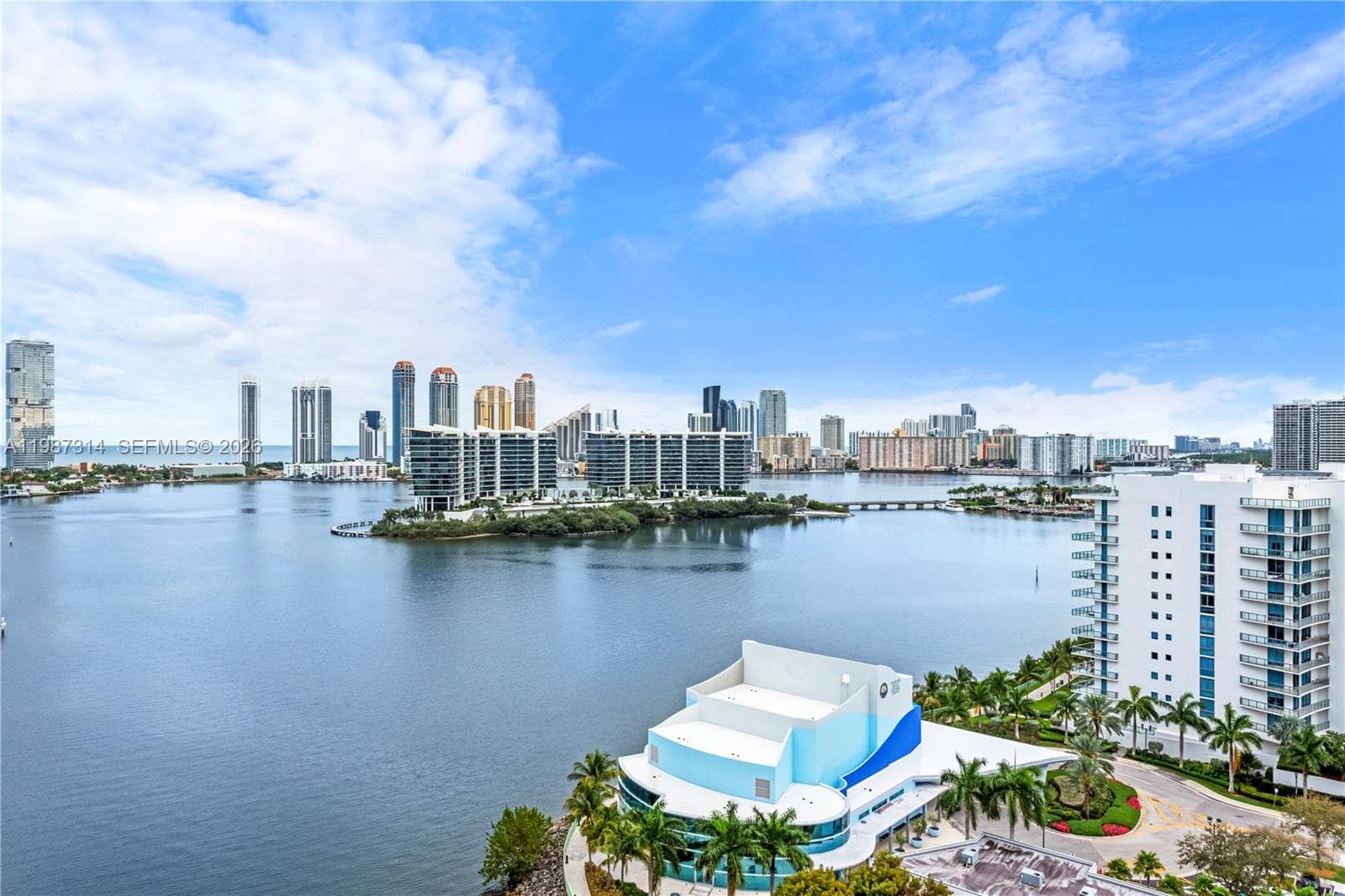 3330 NE 190th St # 1715, Aventura FL 33180 — 26