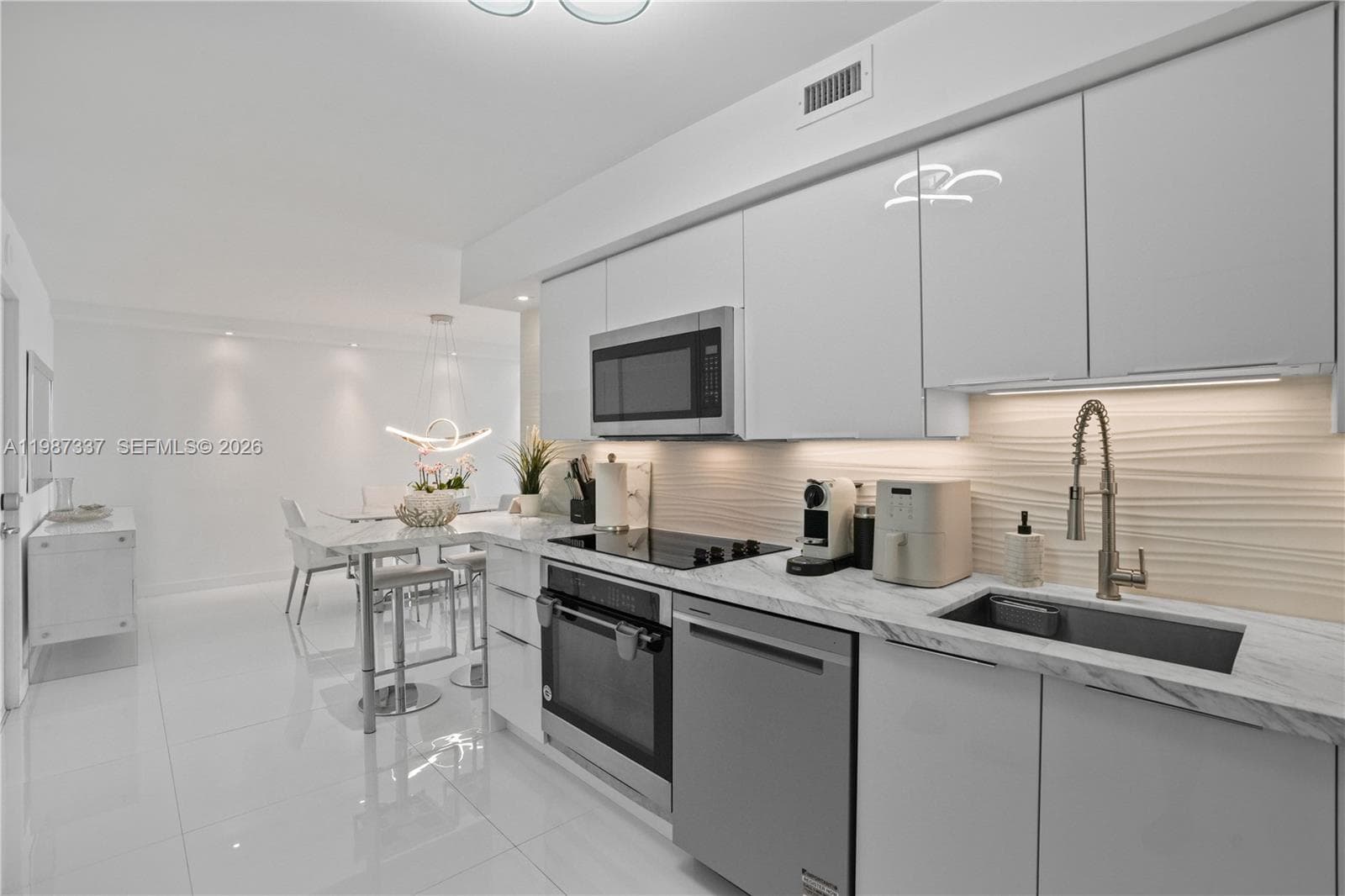 6770 Indian Creek Dr # 5M, Miami Beach FL 33141 — 7