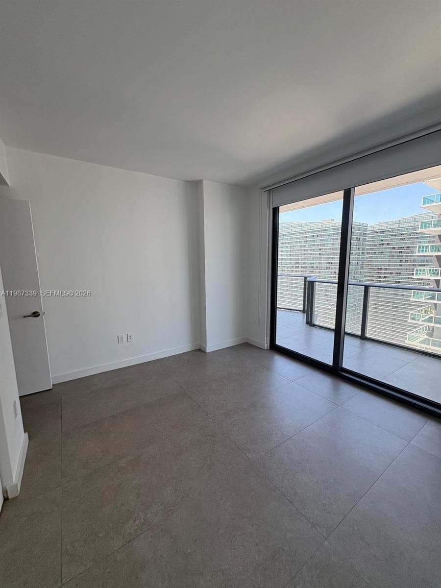 1300 S Miami Ave # 2911, Miami FL 33130 — 16