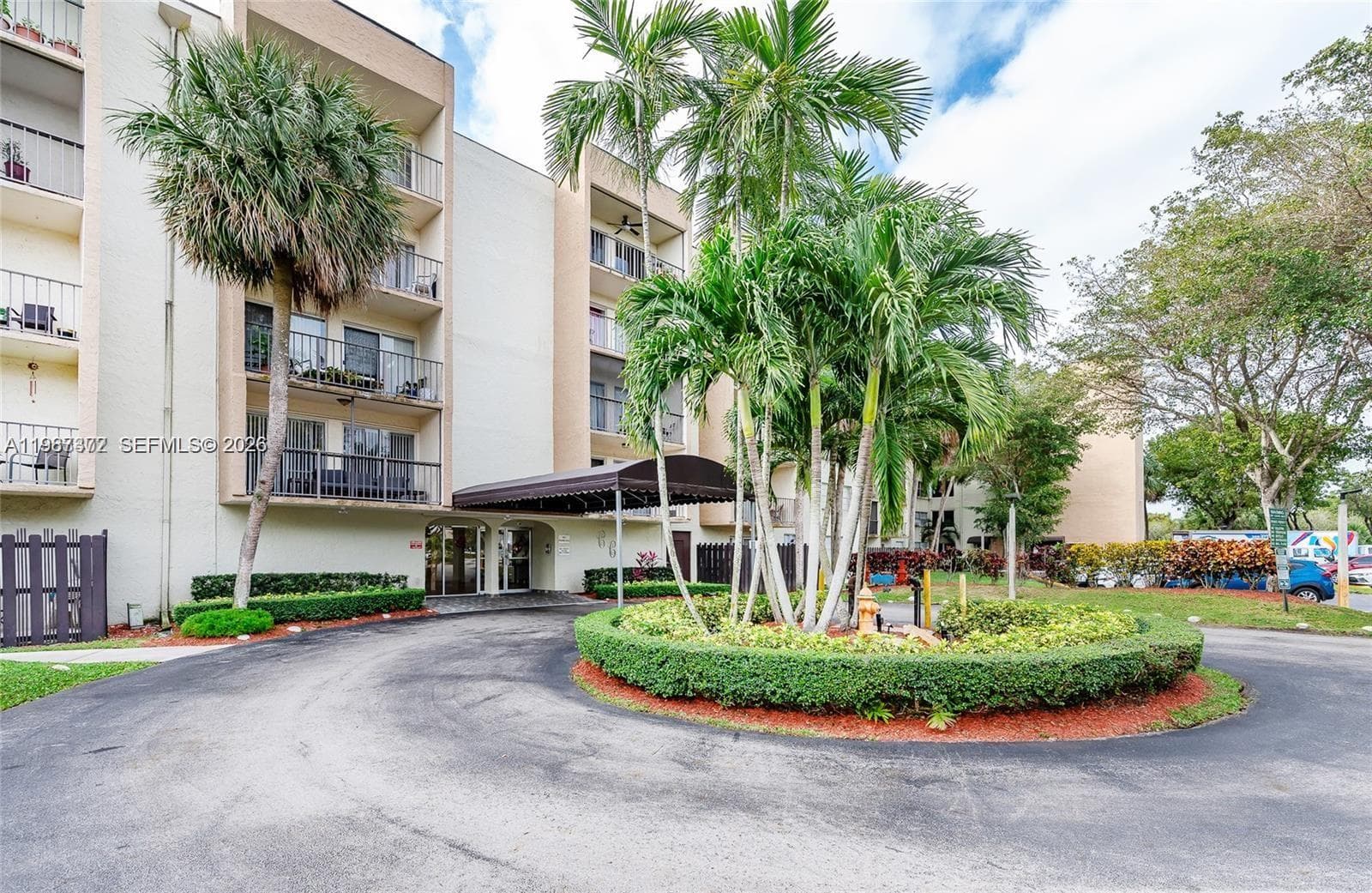 14250 SW 62nd St # 517, Miami FL 33183 — 4