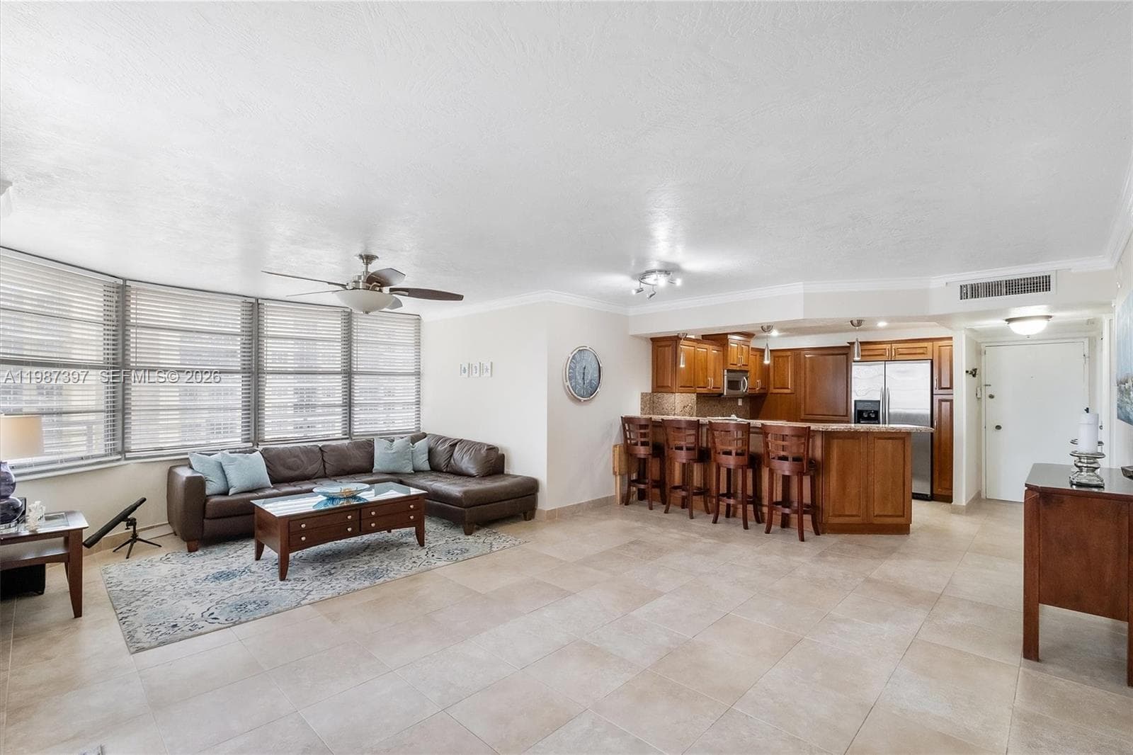 5555 Collins Ave # 11A, Miami Beach FL 33140 — 1