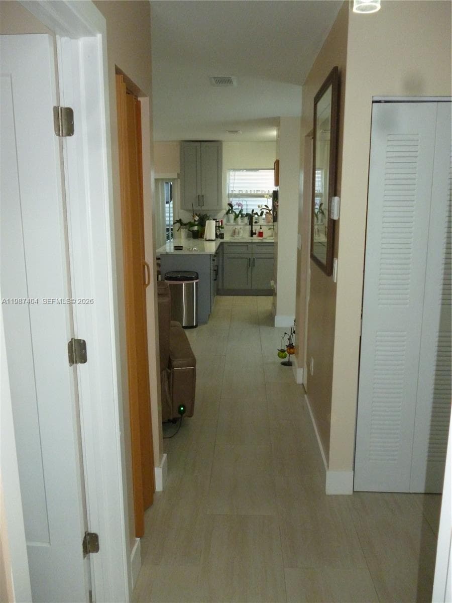 19372 SW 119th Ct, Miami FL 33177 — 33