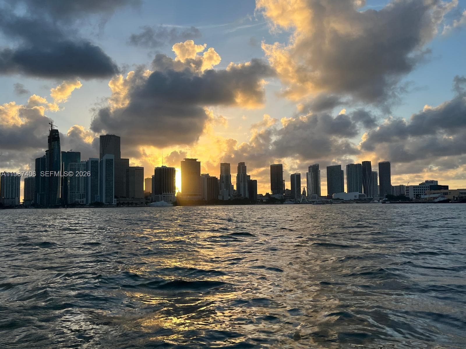 3530 Mystic Pointe Dr # 1412, Aventura FL 33180 — 30