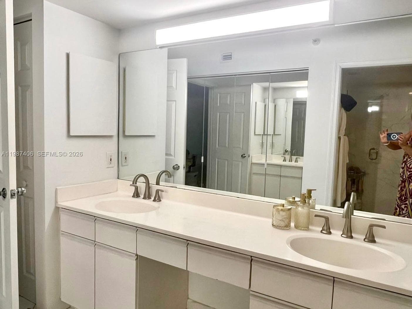 3530 Mystic Pointe Dr # 1412, Aventura FL 33180 — 21